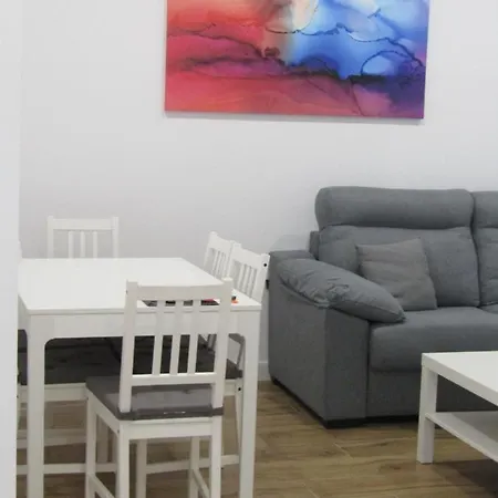Santa Maria 15 Apartment *
